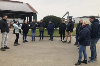 Die Freie Wähler Grünberg besuchen einen modernen Landwirtschaftsbetrieb